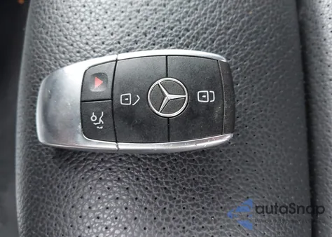 2021 Mercedes-Benz Glc 300 4Matic Suv z USA, uszkodzony, nr VIN W1N0G8EB0MF881816